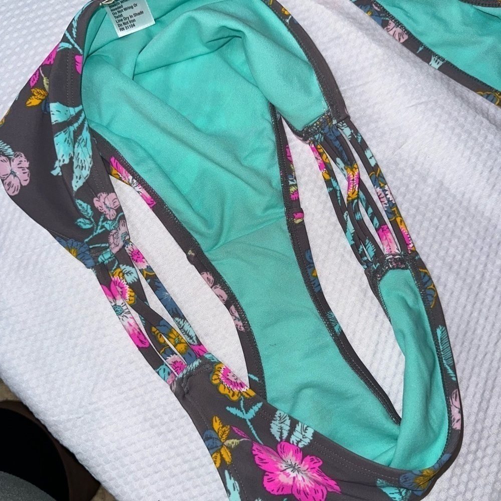 True craft 2pc. Swimsuit - Picture 7 of 7
